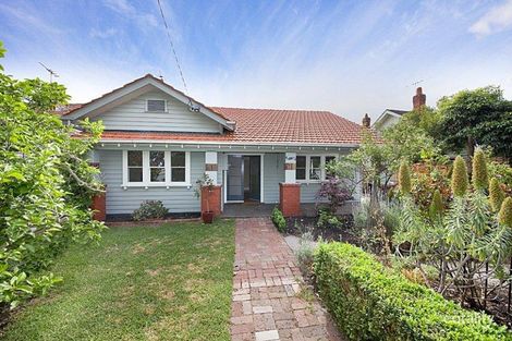 Property photo of 28 Dorothy Avenue Glen Huntly VIC 3163