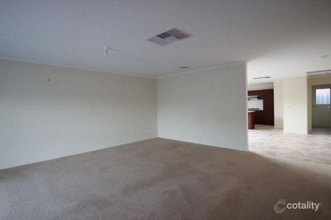 Property photo of 5 Pomegranate Way Pakenham VIC 3810