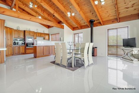 Property photo of 2 Homestead Place Mill Park VIC 3082