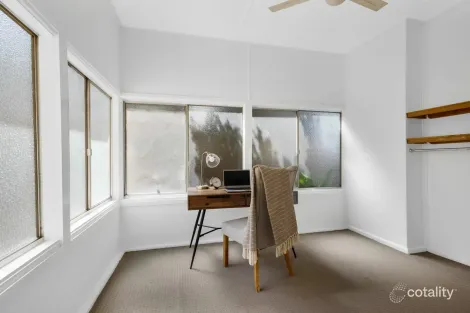 Property photo of 9 Third Avenue North Narromine NSW 2821