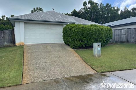 15 Newport Pde, Blacks Beach, QLD 4740