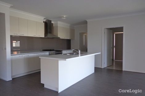 Property photo of 11 Truscott Grove Point Cook VIC 3030