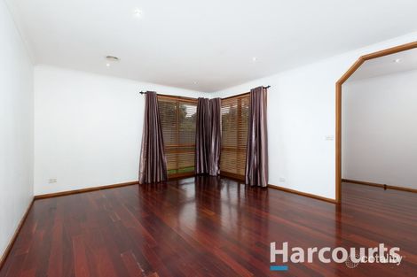 Property photo of 18 Girvan Circuit Endeavour Hills VIC 3802