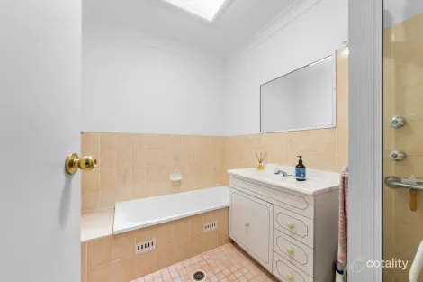 Property photo of 3/25-27 Ocean View Road Gorokan NSW 2263