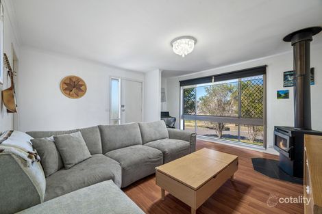 Property photo of 15 Frontignan Street Eschol Park NSW 2558