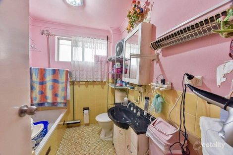 Property photo of 13/10 Atchison Road Macquarie Fields NSW 2564