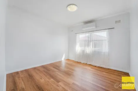 Property photo of 5 Exhibition Parade Mount Pritchard NSW 2170