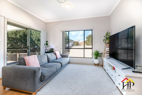 Property photo of 8 Logonia Crescent Mount Annan NSW 2567