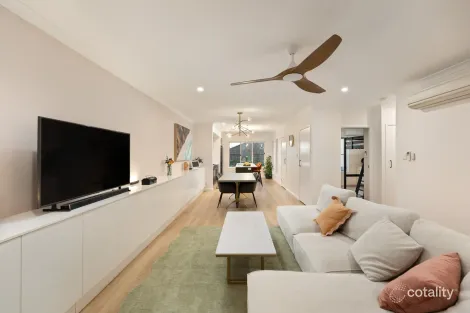 Property photo of 28 Park Edge Drive Springfield Lakes QLD 4300