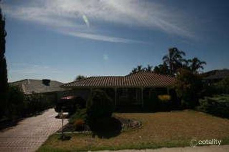 4 Vaughan Cl, Woodcroft, SA 5162