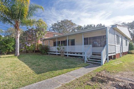 Property photo of 9 Yackerboom Avenue Buff Point NSW 2262