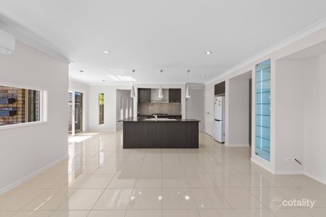 Property photo of 27 Manning Circuit Pacific Pines QLD 4211