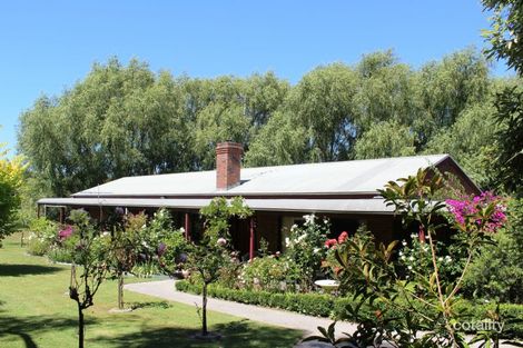 20 Hatchs Rd, Nyora, VIC 3987