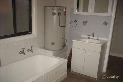 Property photo of 107 Ocean Street Windang NSW 2528