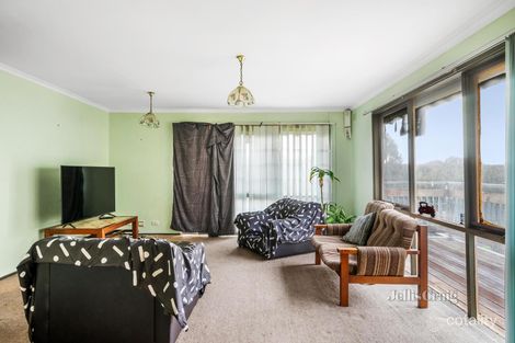 Property photo of 74 Corowa Crescent Greensborough VIC 3088