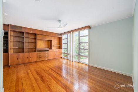 Property photo of 15 Nealdon Street Holland Park QLD 4121