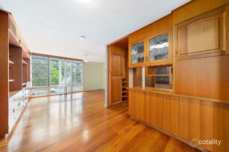 Property photo of 15 Nealdon Street Holland Park QLD 4121