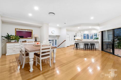 Property photo of 16 Wisteria Crescent Mount Gravatt East QLD 4122