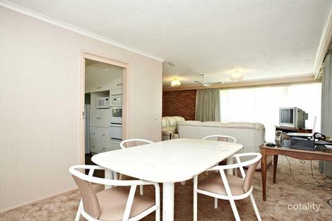 Property photo of 2 Lansell Place Melton West VIC 3337
