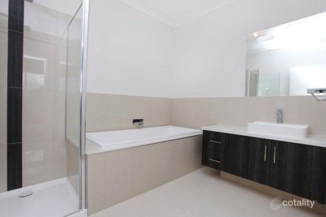 Property photo of 1/2 Anastasia Court Hillside VIC 3037