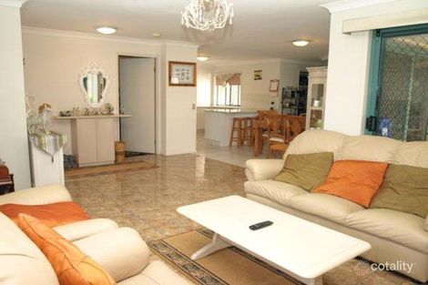 2/117 Greenacre Dr, Parkwood, QLD 4214