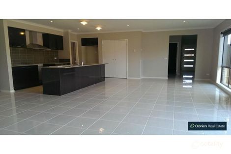 Property photo of 43 Marriott Boulevard Lyndhurst VIC 3975