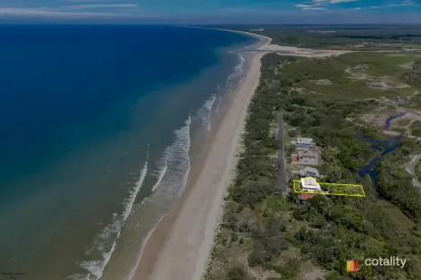 25 Esplanade, Coonarr, QLD 4670