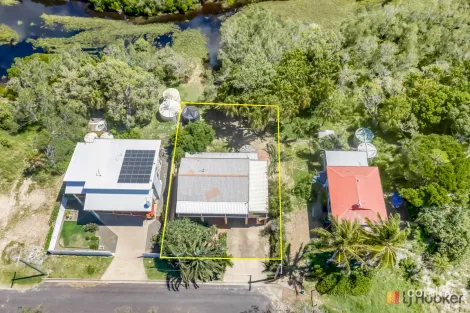 Property photo of 25 Esplanade Coonarr QLD 4670
