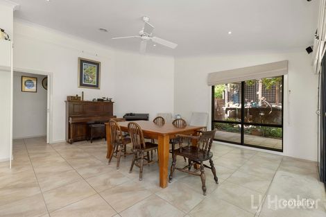 Property photo of 11 Allambee Street Jerrabomberra NSW 2619
