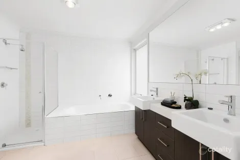 Property photo of 1/14A Nicholas Street Newtown VIC 3220