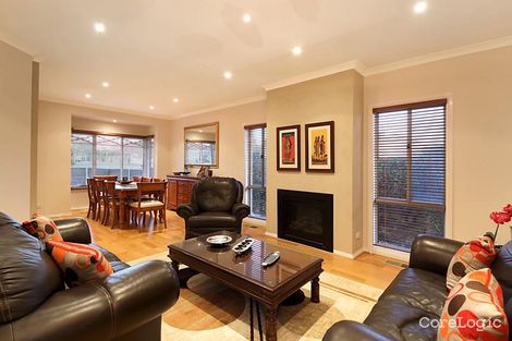 Property photo of 1 Cambridge Road Bentleigh East VIC 3165