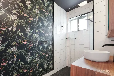 Property photo of 2/94 Racecourse Road Ascot QLD 4007