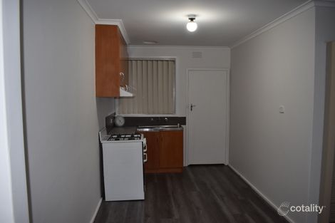 3/32 Benga Ave, Dandenong, VIC 3175