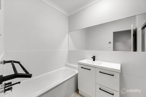 Property photo of 13 Cashell Crescent Bushland Beach QLD 4818