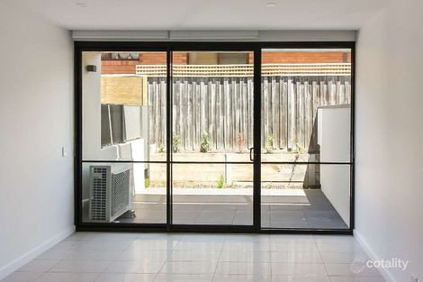 Property photo of 2/33 Queens Avenue Doncaster VIC 3108