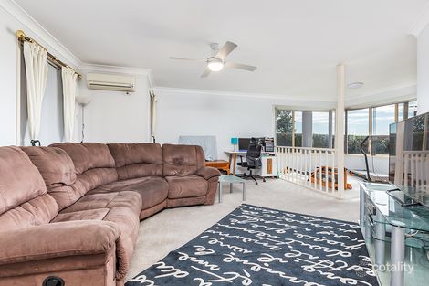 Property photo of 19 Delaware Drive Macquarie Hills NSW 2285
