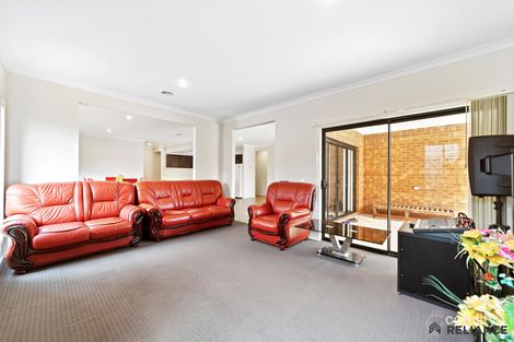 Property photo of 45 Citronelle Circuit Brookfield VIC 3338