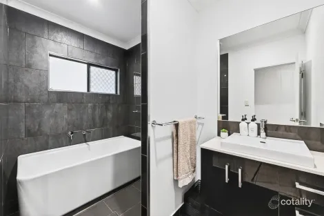 Property photo of 21 Eden Park Drive Jensen QLD 4818