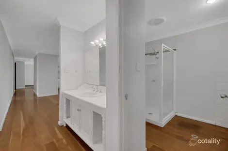 Property photo of 17 Wattora Close Boyne Island QLD 4680