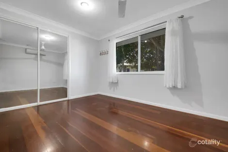 Property photo of 17 Wattora Close Boyne Island QLD 4680