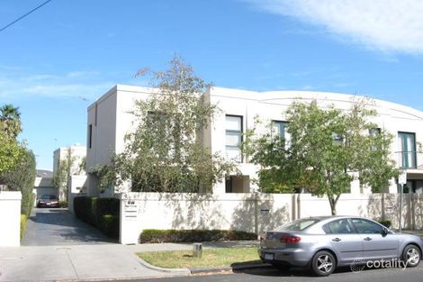 Property photo of 2/81-85 Orrong Crescent Caulfield North VIC 3161