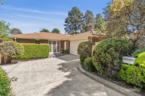 16 Lane-Poole Pl, Yarralumla, ACT 2600