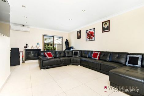 Property photo of 2/140 Greenacre Road Greenacre NSW 2190