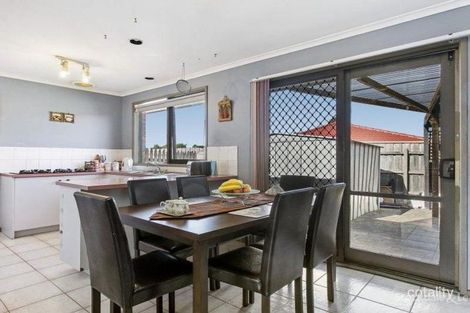 Property photo of 68 Gipps Crescent Cranbourne North VIC 3977