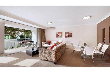Property photo of 2/13-23 Bright Avenue Labrador QLD 4215