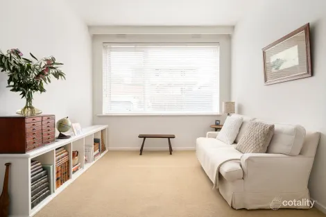Property photo of 15/19A Ellesmere Road Windsor VIC 3181