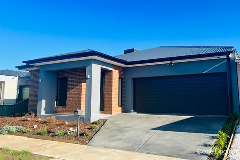 Property photo of 8 Moombil Road Truganina VIC 3029