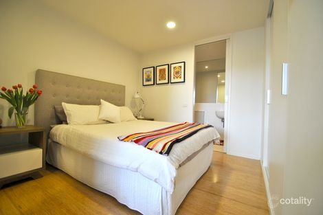 Property photo of 105/35 Ormond Road Elwood VIC 3184