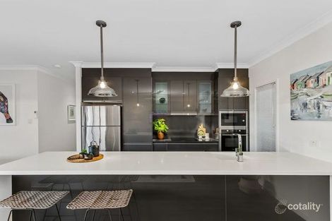 Property photo of 25 Lawrie Avenue Oonoonba QLD 4811