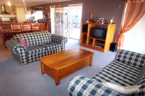 Property photo of 7 Melanie Blair Place Skye VIC 3977